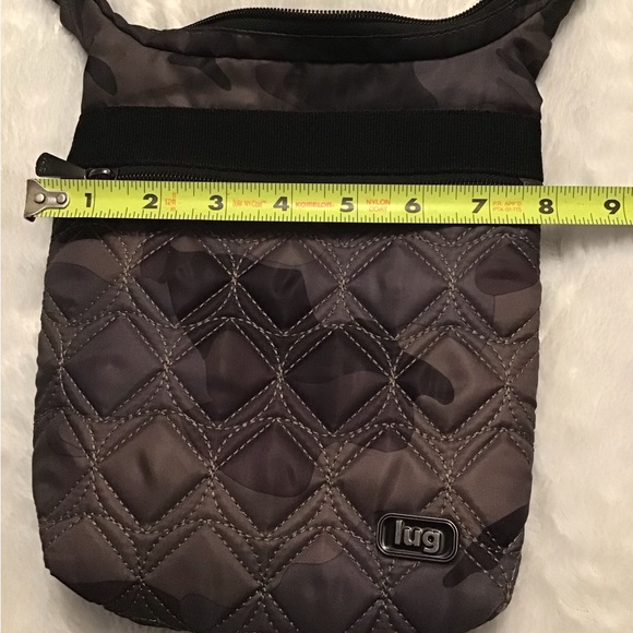 Lug Skipper Adjustable Crossbody Bag, Purse, Quilted Camo Design RFID - Picture 9 of 10